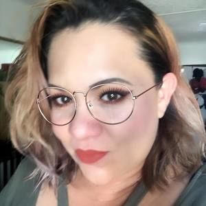 Meet your Posher, Yaneth